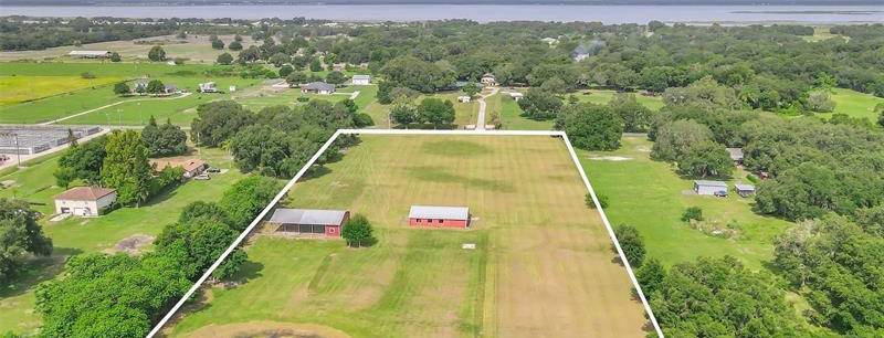 3065 Comanche Rd