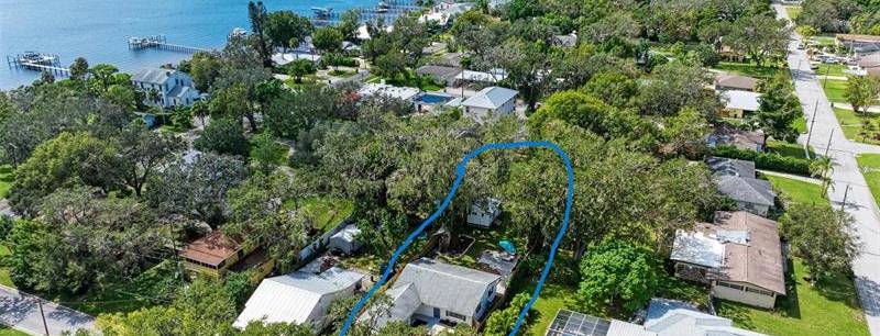 411 17th Ave W