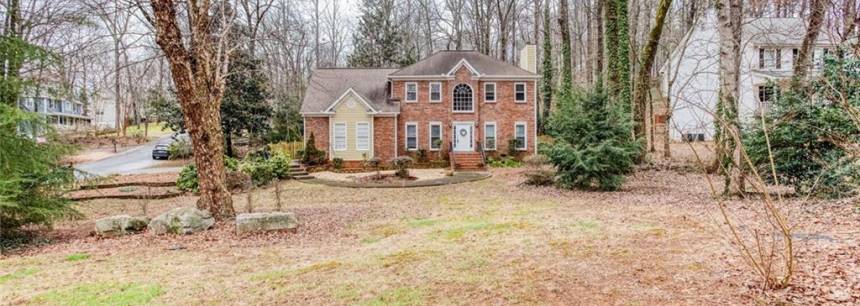 2536 Zachary Woods Dr NW