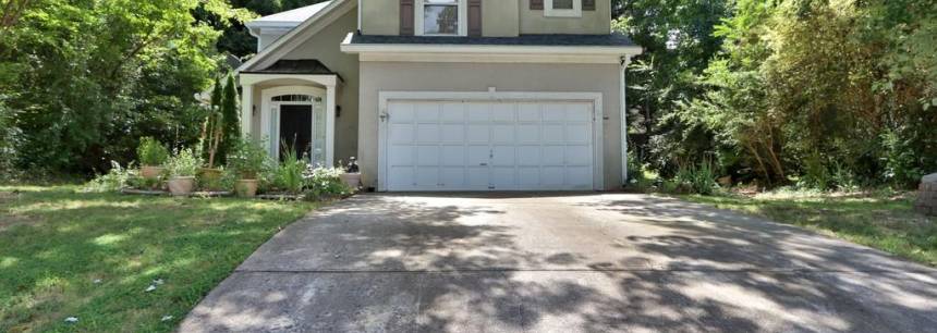 815 Long Branch Cir