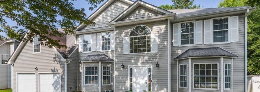 627 Lakewater Estates Ln