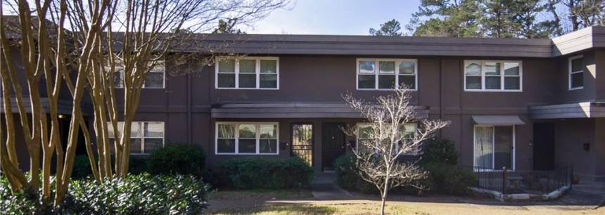 276 Lakemoore Dr NE C