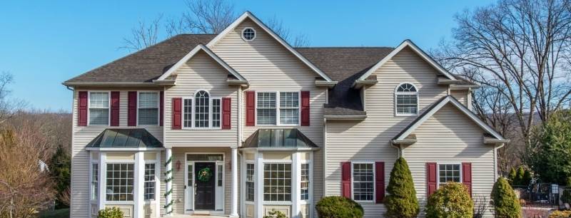 6 Ascot Ln
