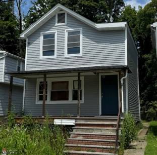 21 Cross St