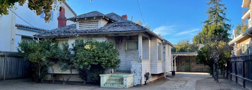114 Bayswater Ave