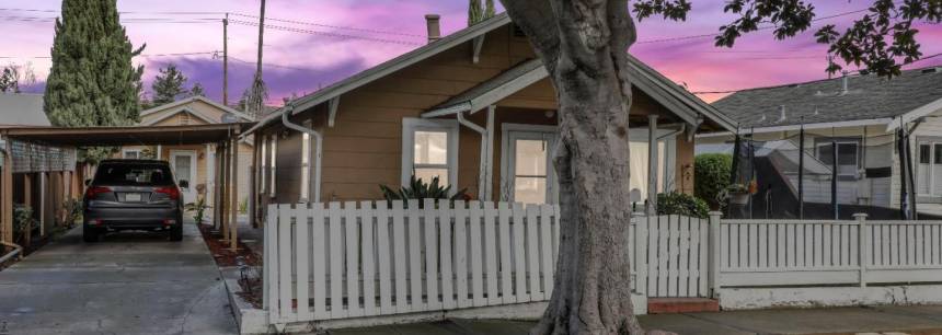819 Muender Ave