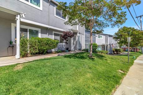 103 Muir Rd