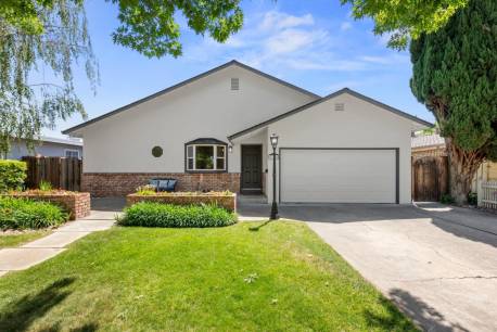 716 Pineview Dr
