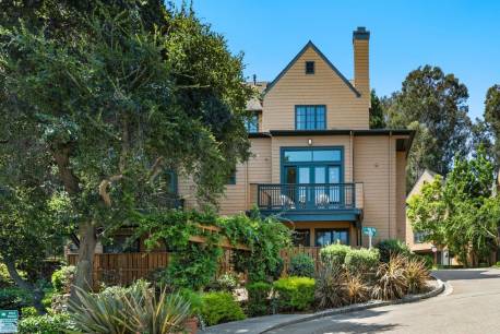 20 Edgewood Pl