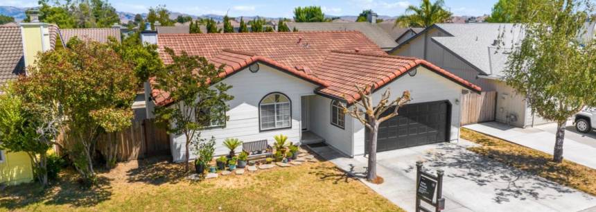 641 Spring Dr