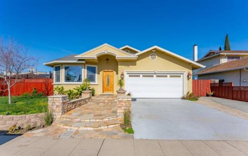 1226 Fallen Leaf Dr