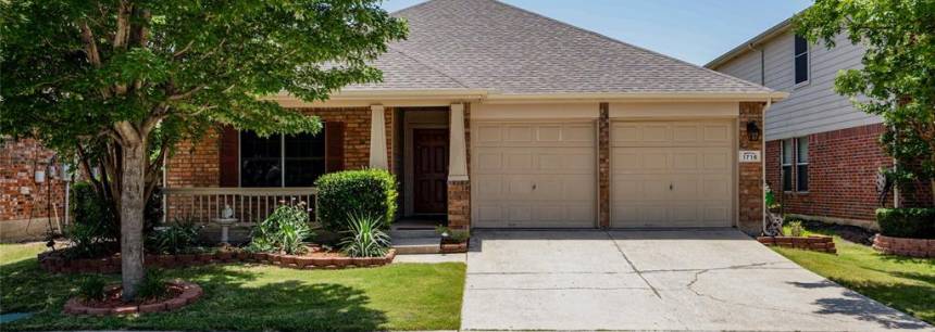 1716 Heron Dr