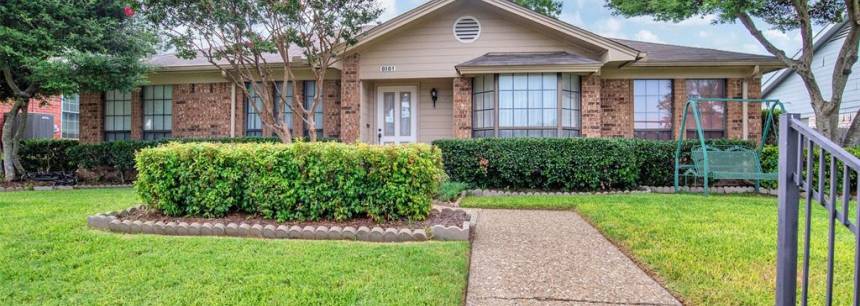8181 Edgewater Dr