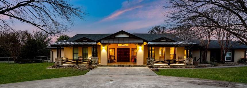 200 Brookhaven Dr