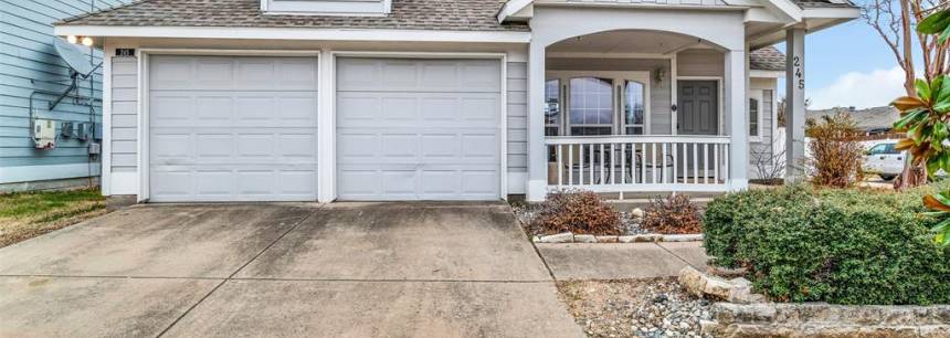 245 Hilltop Dr