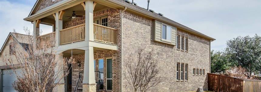 9709 Meadowpark Dr