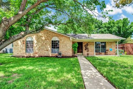 2521 Peppertree Pl