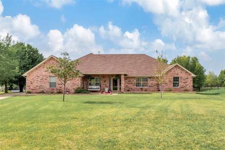 1069 Meadow Hill Dr