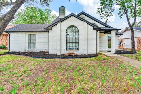 10614 Eastcrest Ln