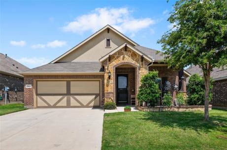 6604 Roaring Creek Dr