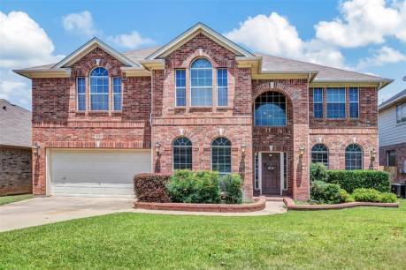 4628 Maple Hill Dr