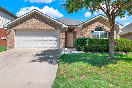 8736 Lariat Cir