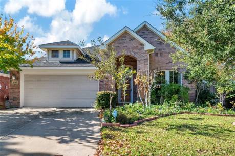 15765 Landing Creek Ln