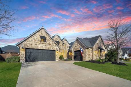 2718 Maverick Way