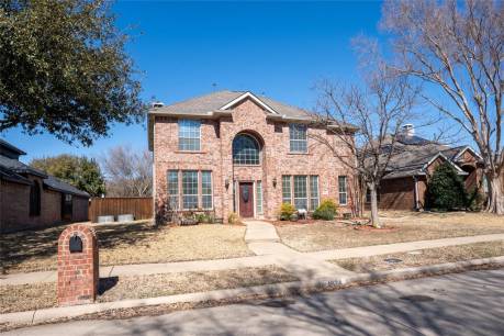 1824 Boone Cir