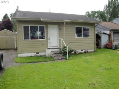 221 John St