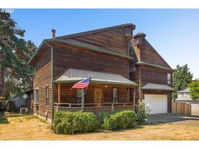 1357 N Redwood St