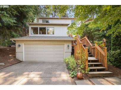 7 Oriole Ln