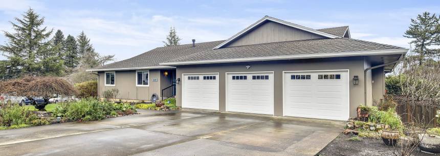 2411 Saddle Ct