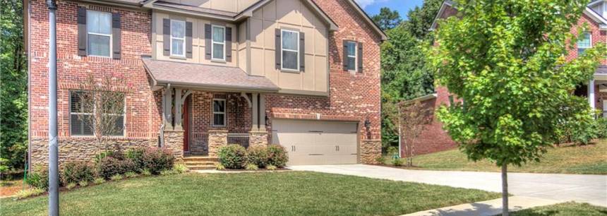 216 Kingsdown Ave