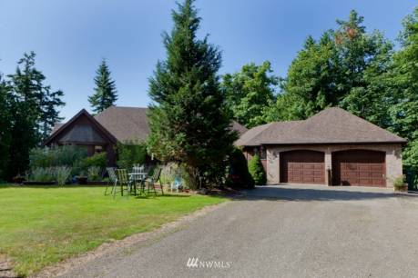 10525 302nd Way NE