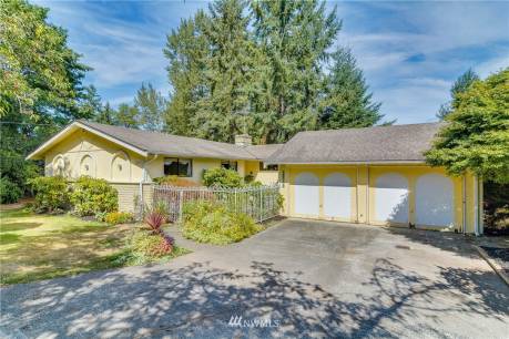 20414 55th Pl NE