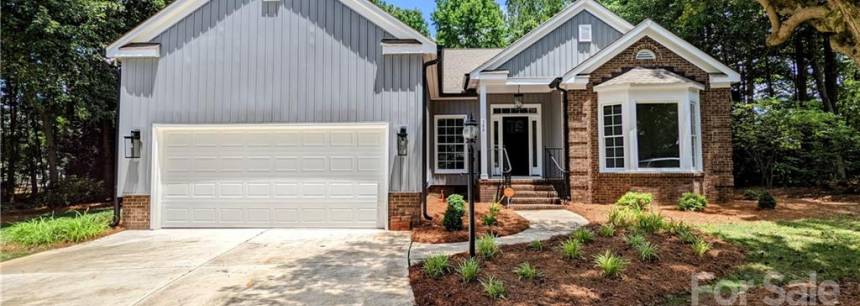 388 Runnymede Dr