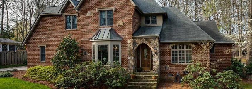 401 Stratfordshire Dr