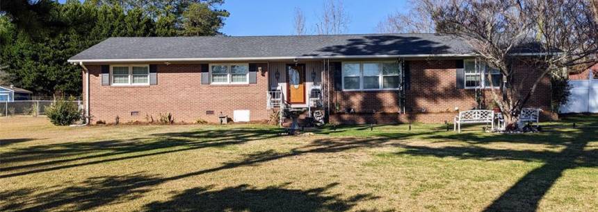 1529 Hallmark Dr