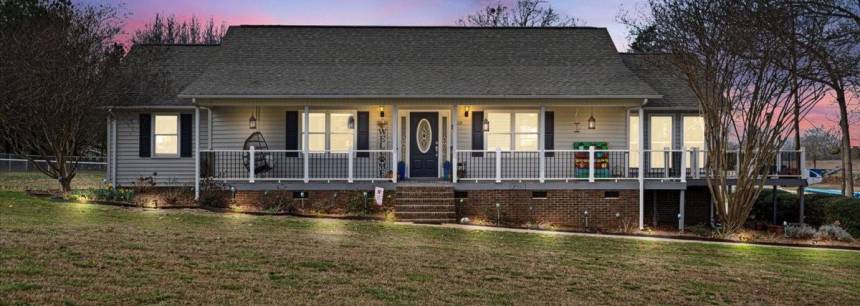 3022 Crestview Ln