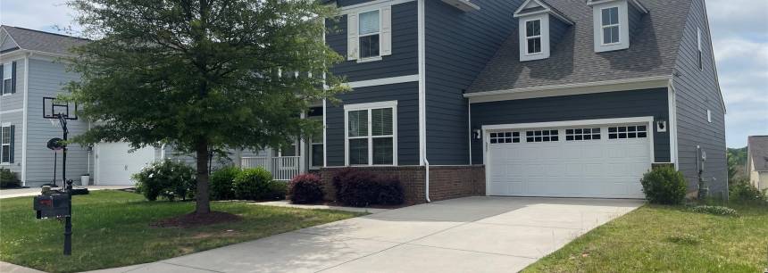 15811 Reynolds Dr