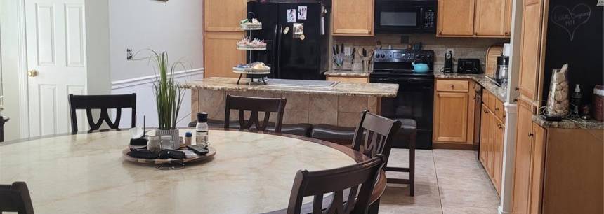 215 Sparta Dr 28