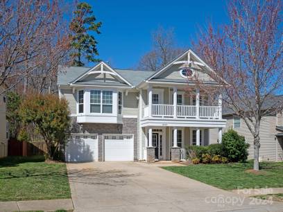 13207 Reunion St