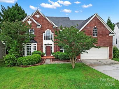 4054 Buckingham Dr