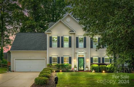 7814 Antique Cir