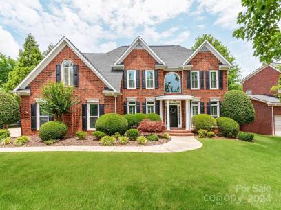 8715 Briar Oak Ct