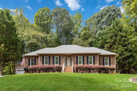 2243 Audubon Dr