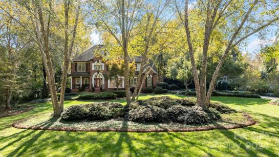 1523 Bluebird Hill Ln