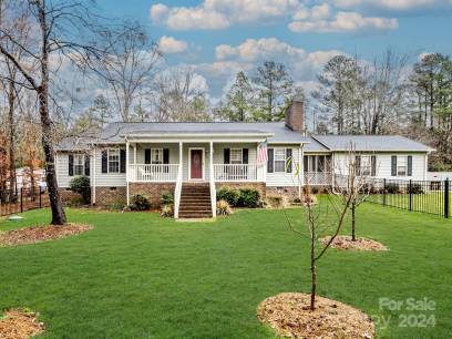 2430 Lazy Oak Dr
