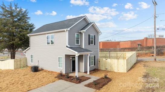 402 N Battleground Ave